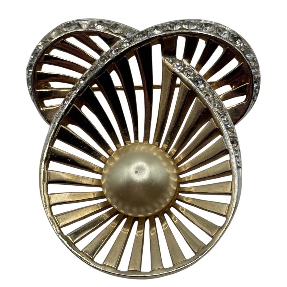 Vintage Boucher Faux Pearl Rhinestone Shell Brooch No 3193 Gold Tone Pin READ